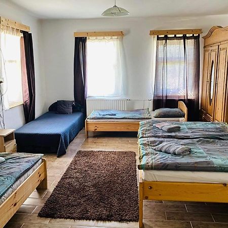Felsőtold Kontyos Vendeghaz 아파트 객실 사진